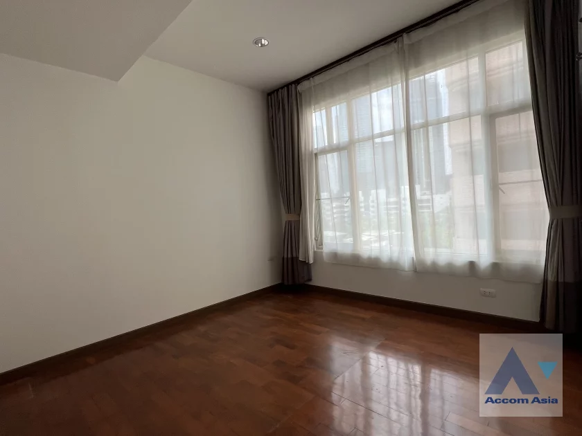 8  3 br Condominium For Sale in Sathorn ,Bangkok MRT Lumphini at Baan Nunthasiri AA46127
