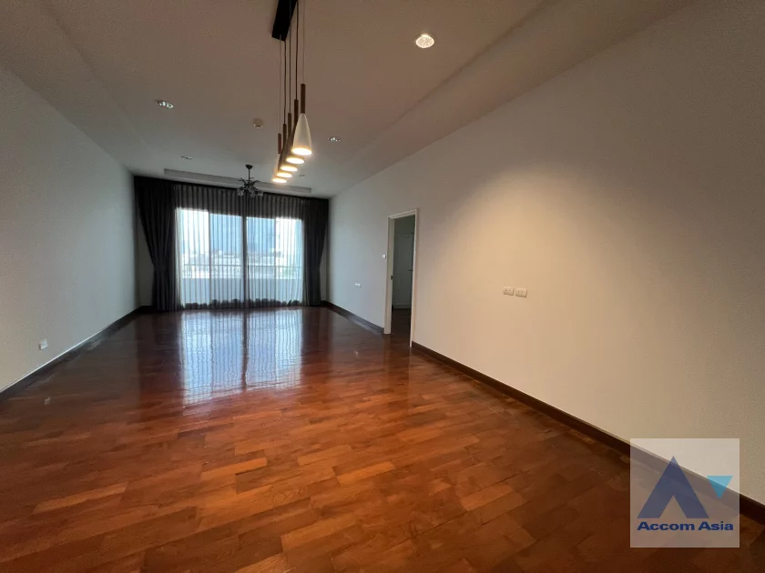  2  3 br Condominium For Sale in Sathorn ,Bangkok MRT Lumphini at Baan Nunthasiri AA46127