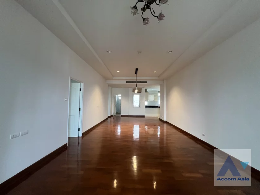  1  3 br Condominium For Sale in Sathorn ,Bangkok MRT Lumphini at Baan Nunthasiri AA46127