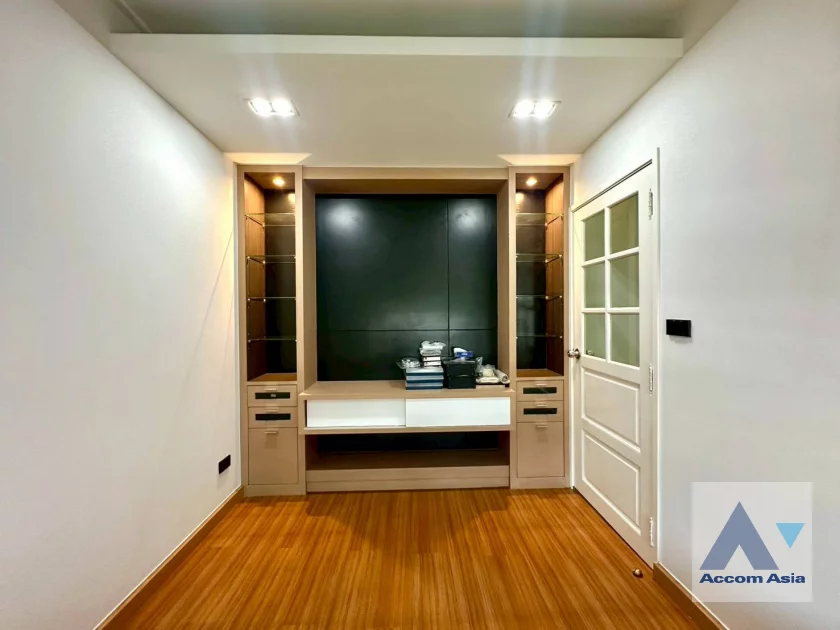 5  3 br House For Rent in Sukhumvit ,Bangkok BTS On Nut at Sukhumvit Garden City AA46131