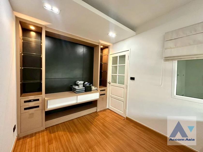 6  3 br House For Rent in Sukhumvit ,Bangkok BTS On Nut at Sukhumvit Garden City AA46131