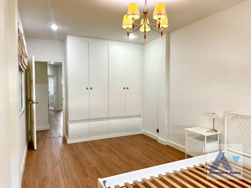 13  3 br House For Rent in Sukhumvit ,Bangkok BTS On Nut at Sukhumvit Garden City AA46131