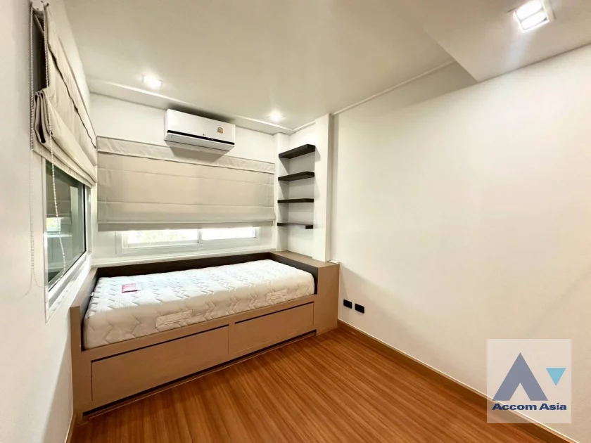 11  3 br House For Rent in Sukhumvit ,Bangkok BTS On Nut at Sukhumvit Garden City AA46131
