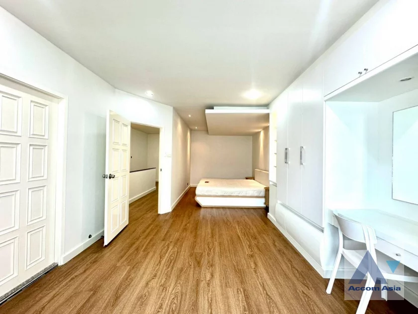 15  3 br House For Rent in Sukhumvit ,Bangkok BTS On Nut at Sukhumvit Garden City AA46131