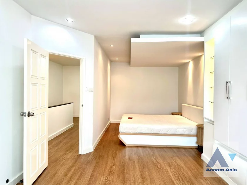 12  3 br House For Rent in Sukhumvit ,Bangkok BTS On Nut at Sukhumvit Garden City AA46131