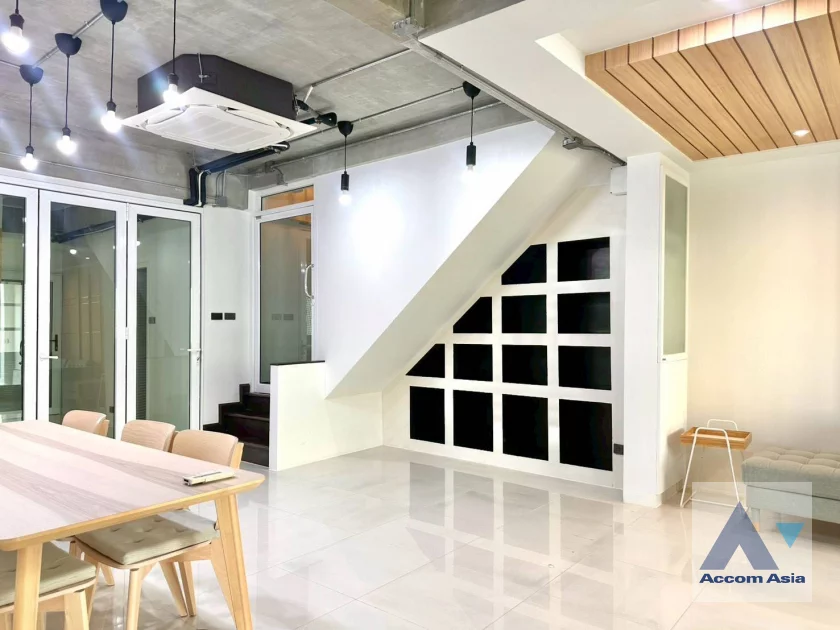  1  3 br House For Rent in Sukhumvit ,Bangkok BTS On Nut at Sukhumvit Garden City AA46131
