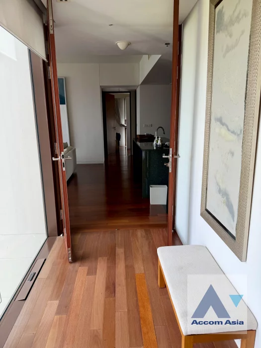 5  2 br Condominium for rent and sale in Ploenchit ,Bangkok BTS Ratchadamri at Hansar Residence AA46136
