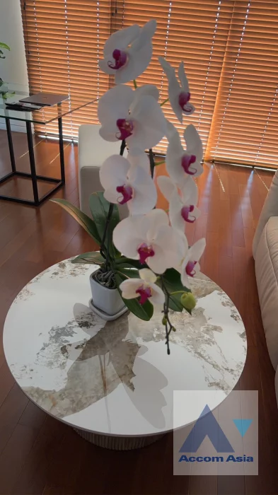 6  2 br Condominium for rent and sale in Ploenchit ,Bangkok BTS Ratchadamri at Hansar Residence AA46136