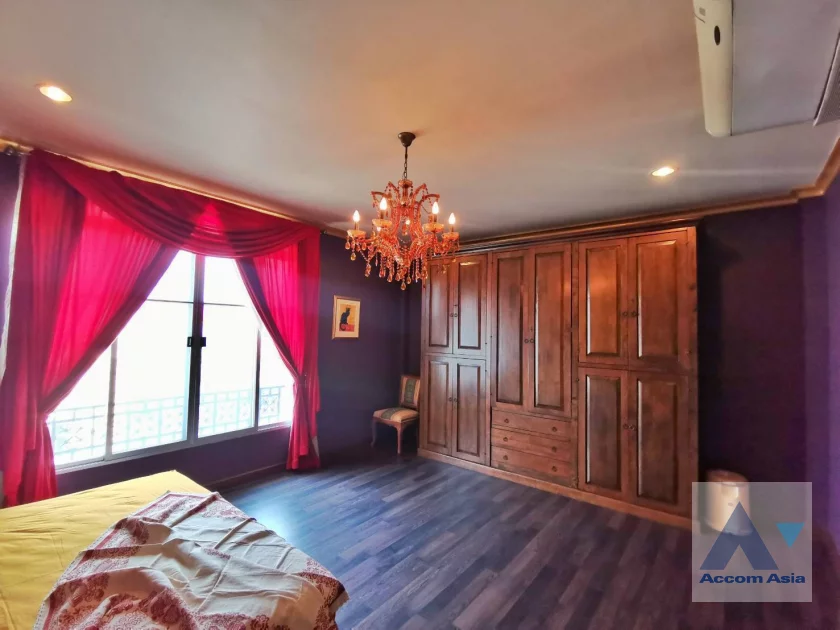  2  3 br Townhouse for rent and sale in Sathorn ,Bangkok BRT Wat Priwat - BRT Wat Dan at Baan Klang Krung Grande Vienna Rama 3 AA46141