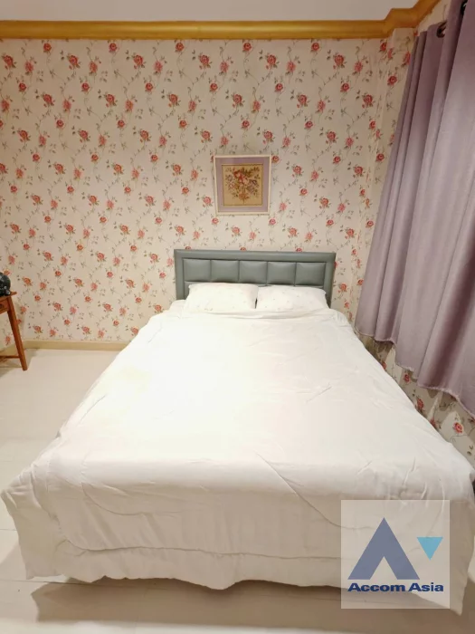 10  3 br Townhouse for rent and sale in Sathorn ,Bangkok BRT Wat Priwat - BRT Wat Dan at Baan Klang Krung Grande Vienna Rama 3 AA46141