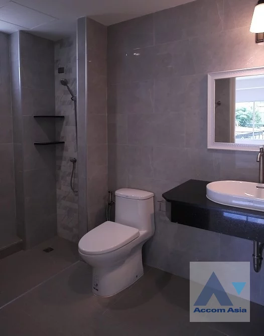 33  4 br House For Rent in Ratchadaphisek ,Bangkok BTS Ratchayothin AA46144