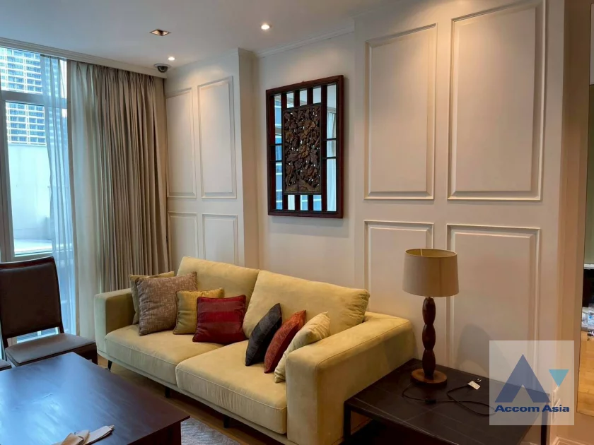 unit 2 Bedrooms  Condominium For Rent in Ploenchit, Bangkok  near BTS Ploenchit (AA46148)