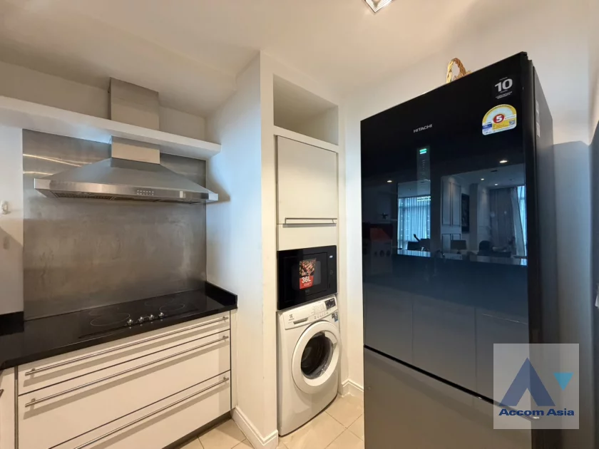 6  2 br Condominium For Rent in Ploenchit ,Bangkok BTS Ploenchit at Athenee Residence AA46148