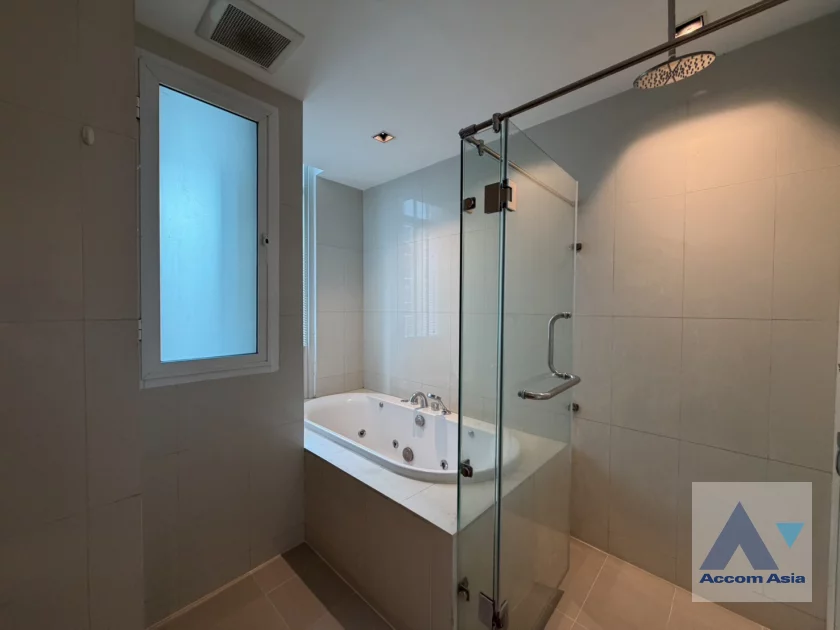 18  2 br Condominium For Rent in Ploenchit ,Bangkok BTS Ploenchit at Athenee Residence AA46148