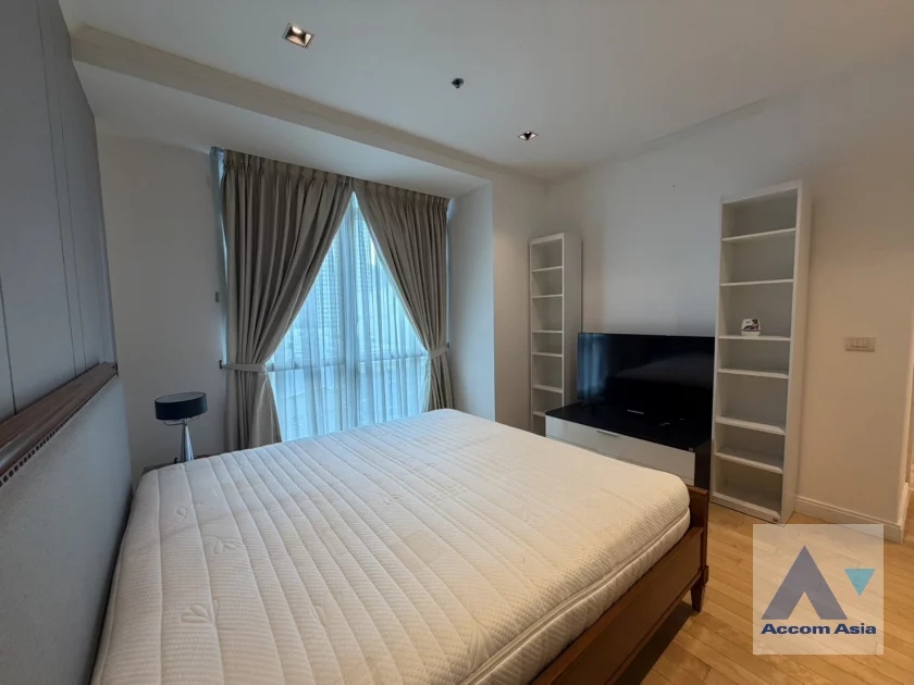 13  2 br Condominium For Rent in Ploenchit ,Bangkok BTS Ploenchit at Athenee Residence AA46148