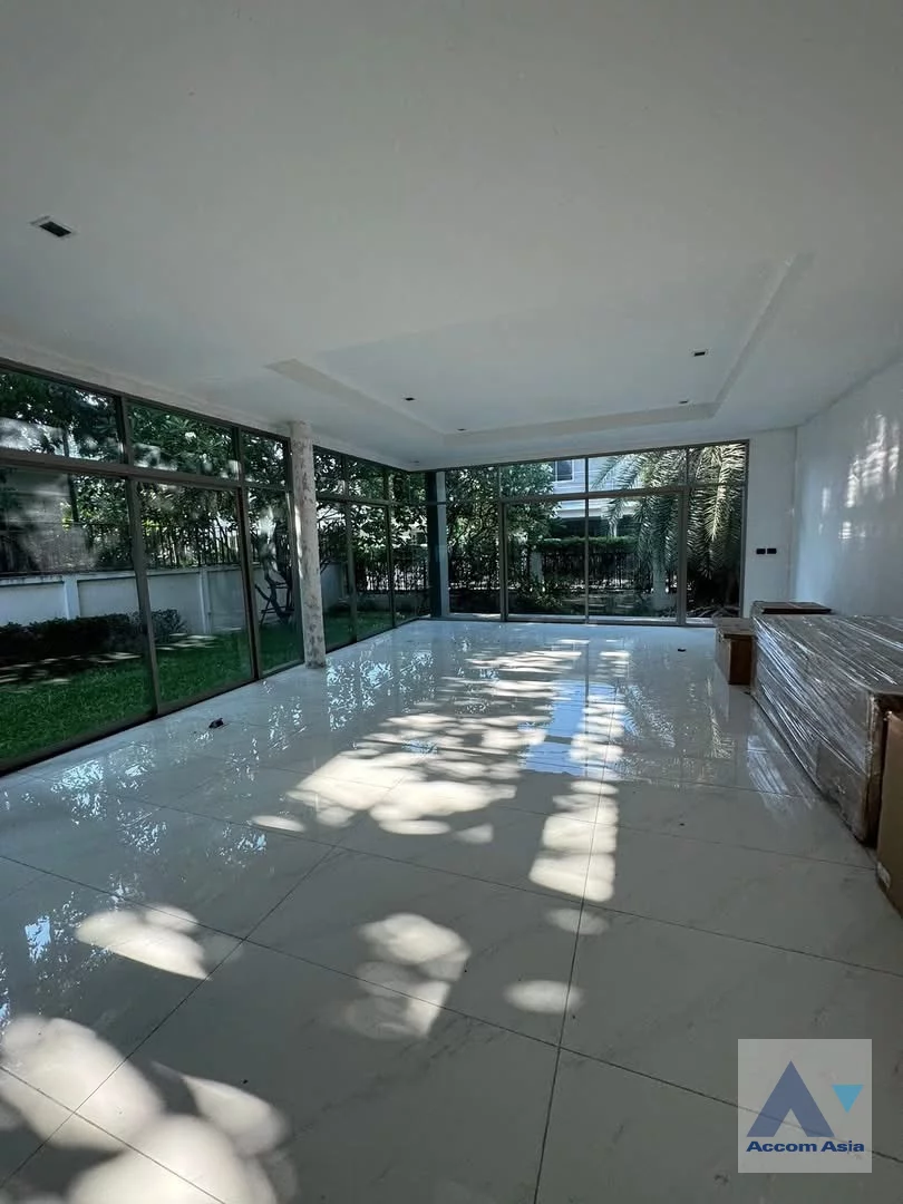 5  5 br House For Sale in Samutprakan ,Samutprakan ARL Ratchaprarop at Perfect Masterpiece Sukhumvit 77 AA46152