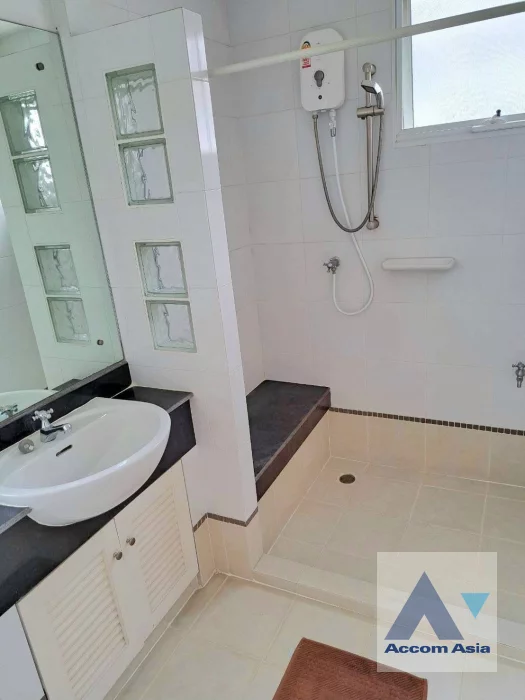 11  3 br House For Rent in Pattanakarn ,Bangkok ARL Ban Thap Chang at Mantana Onnut-Wongwaen 1 AA46156