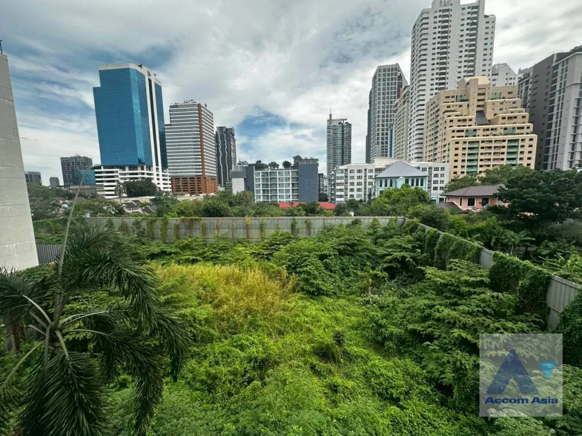 13  2 br Condominium For Sale in Sukhumvit ,Bangkok BTS Ekkamai at The Bangkok Sukhumvit 61 AA46157