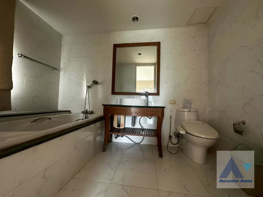 13  2 br Condominium For Sale in Sukhumvit ,Bangkok BTS Ekkamai at The Bangkok Sukhumvit 61 AA46158