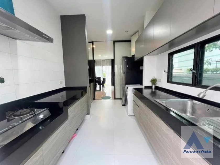  1  4 br House For Rent in Samutprakan ,Samutprakan  at  Mantana (Srinakarin–Bangna) AA46161