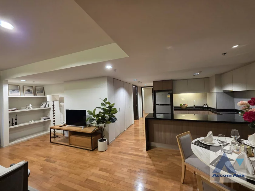 unit 2 Bedrooms  Apartment For Rent in Sukhumvit, Bangkok  near BTS Phrom Phong (AA46162)