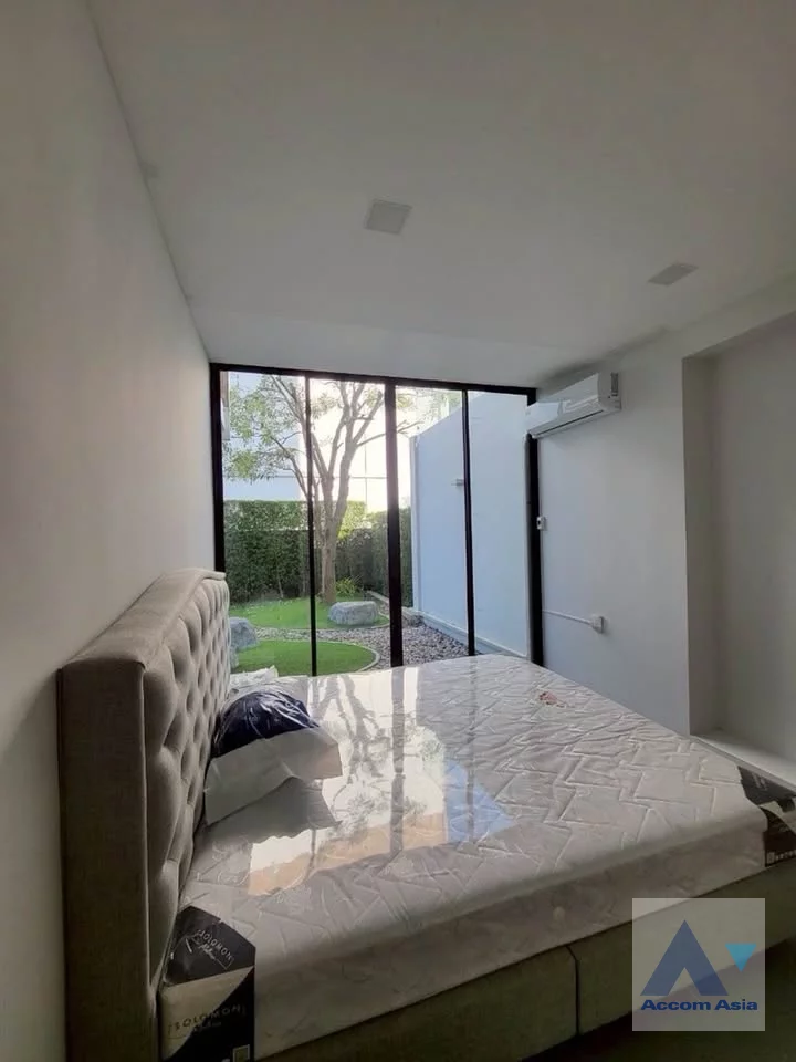 24  4 br House For Rent in Latkrabang ,Bangkok ARL Ban Thap Chang at VIVE Rama 9 AA46165