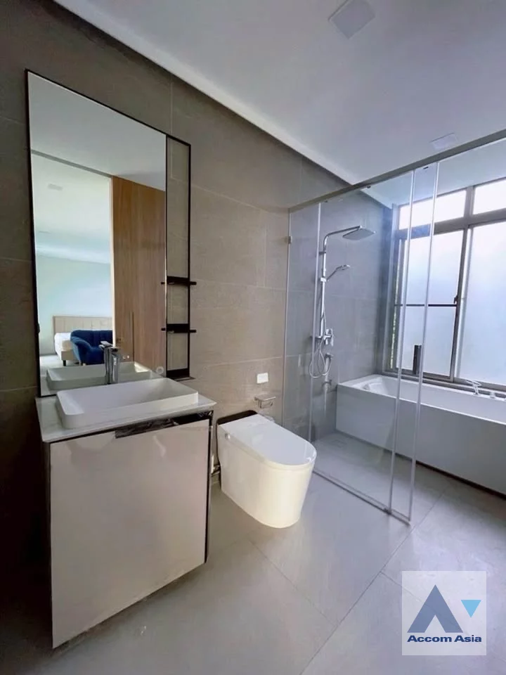 33  4 br House For Rent in Latkrabang ,Bangkok ARL Ban Thap Chang at VIVE Rama 9 AA46165