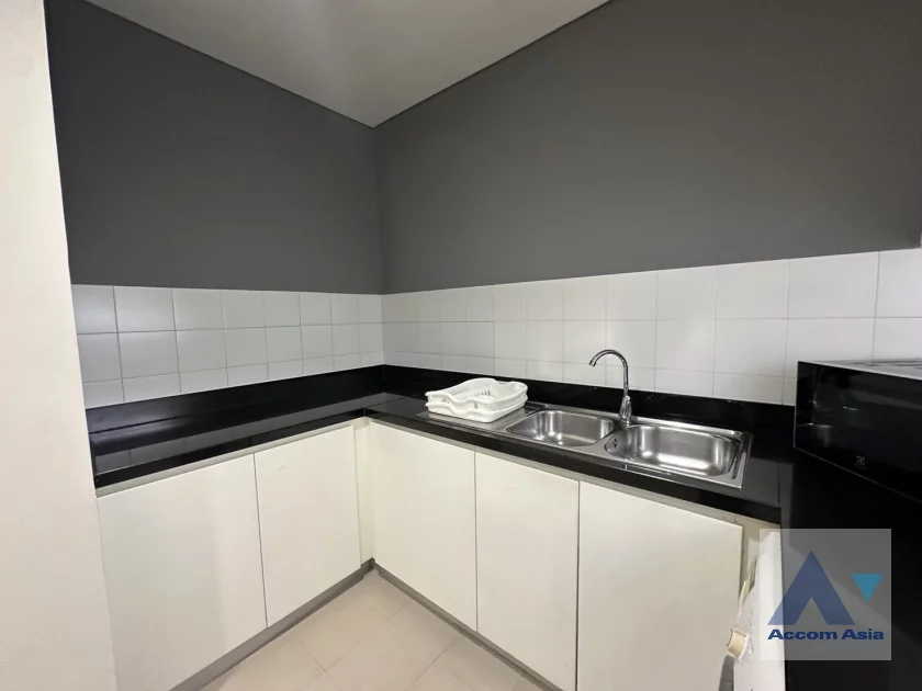 5  3 br Apartment For Rent in Sukhumvit ,Bangkok BTS Ploenchit at Brand New Apartment AA46167