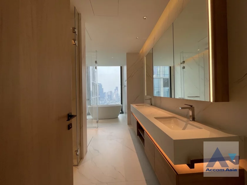 6  3 br Condominium For Sale in Ploenchit ,Bangkok MRT Lumphini at EI8HTEEN SEVEN AA46168