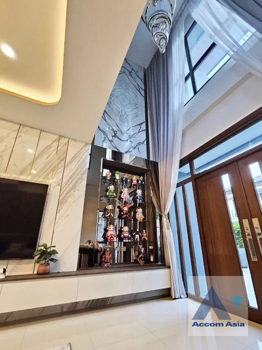 12  4 br House for rent and sale in Lat Phrao ,Bangkok MRT Thailand Cultural Center at THE CITY Ekkamai-Ladprao AA46171