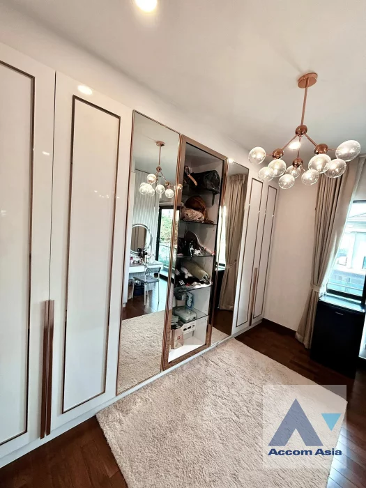 7  4 br House for rent and sale in Lat Phrao ,Bangkok MRT Thailand Cultural Center at THE CITY Ekkamai-Ladprao AA46171
