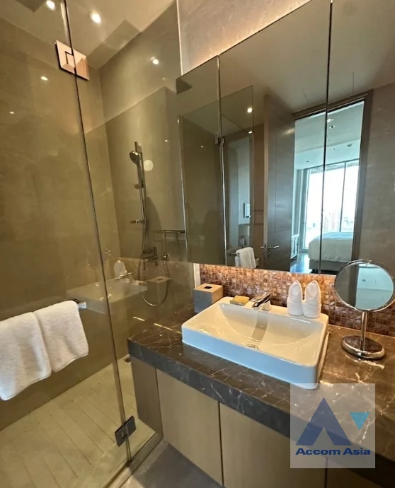 11  2 br Apartment For Rent in Ploenchit ,Bangkok BTS Ratchadamri at Luxury Service Residence AA46180