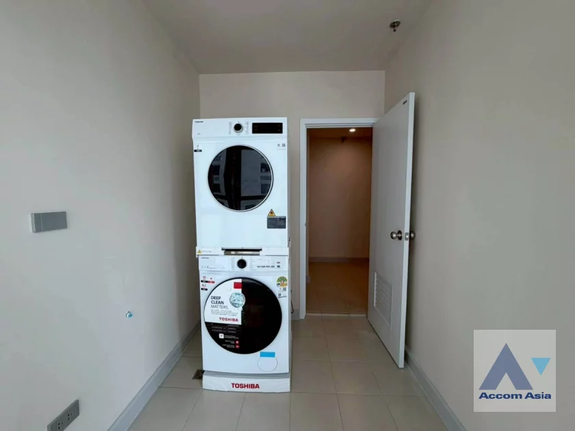 8  3 br Apartment For Rent in Sukhumvit ,Bangkok BTS Asok - MRT Sukhumvit at Serviced Apartment with Park view AA46189