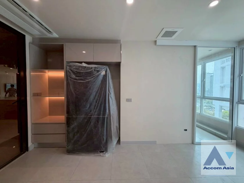 10  3 br Apartment For Rent in Sukhumvit ,Bangkok BTS Asok - MRT Sukhumvit at Serviced Apartment with Park view AA46189