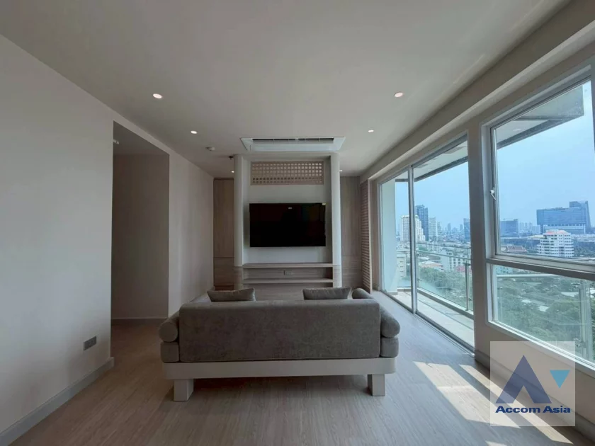 13  3 br Apartment For Rent in Sukhumvit ,Bangkok BTS Asok - MRT Sukhumvit at Serviced Apartment with Park view AA46189