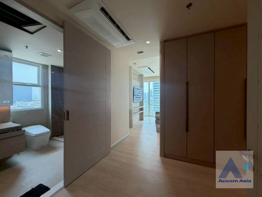 19  3 br Apartment For Rent in Sukhumvit ,Bangkok BTS Asok - MRT Sukhumvit at Serviced Apartment with Park view AA46189