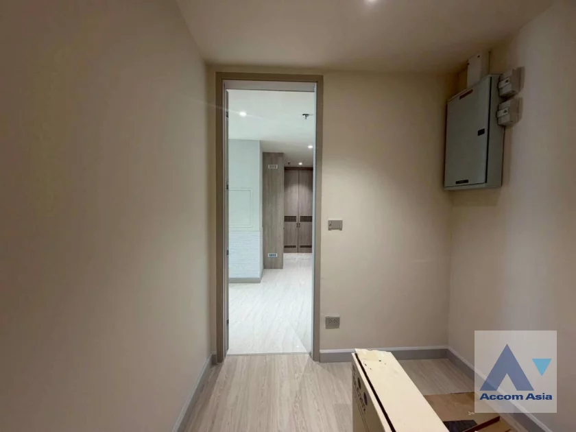 20  3 br Apartment For Rent in Sukhumvit ,Bangkok BTS Asok - MRT Sukhumvit at Serviced Apartment with Park view AA46189