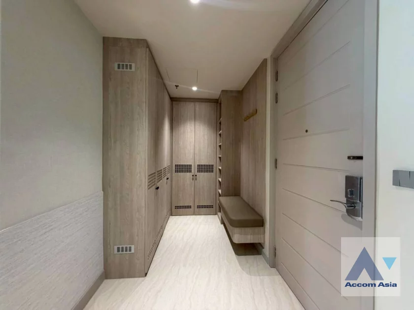 25  3 br Apartment For Rent in Sukhumvit ,Bangkok BTS Asok - MRT Sukhumvit at Serviced Apartment with Park view AA46189