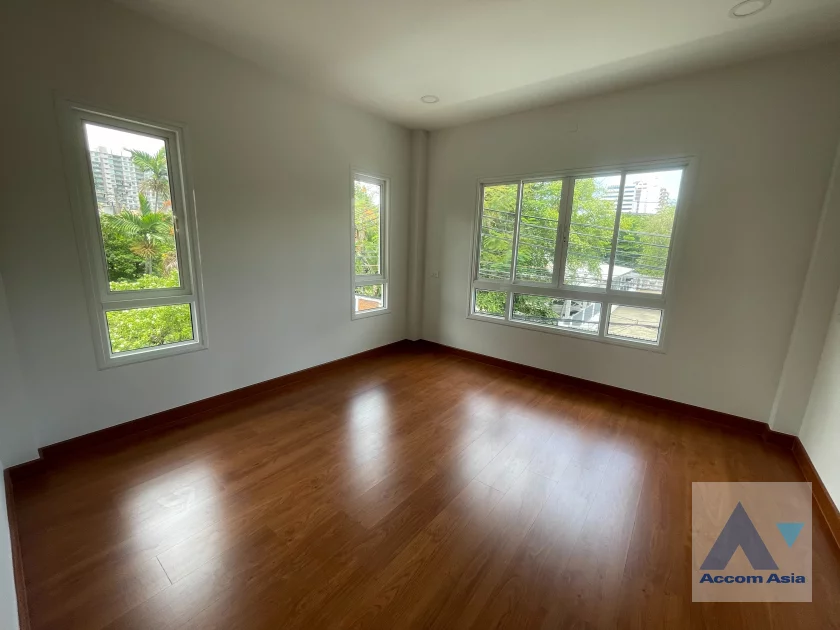 16  5 br House for rent and sale in Sathorn ,Bangkok  at Peaceful Compound AA46190