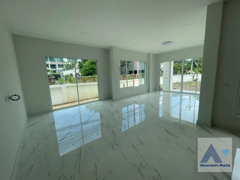  2  5 br House for rent and sale in Sathorn ,Bangkok  at Peaceful Compound AA46190