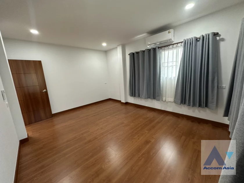 9  5 br House For Rent in Sathorn ,Bangkok  at Peaceful Compound AA46190