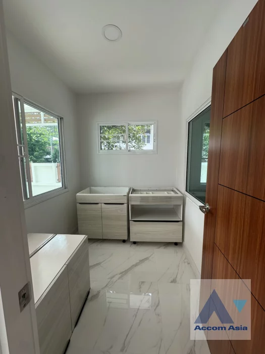 18  5 br House For Rent in Sathorn ,Bangkok  at Peaceful Compound AA46190