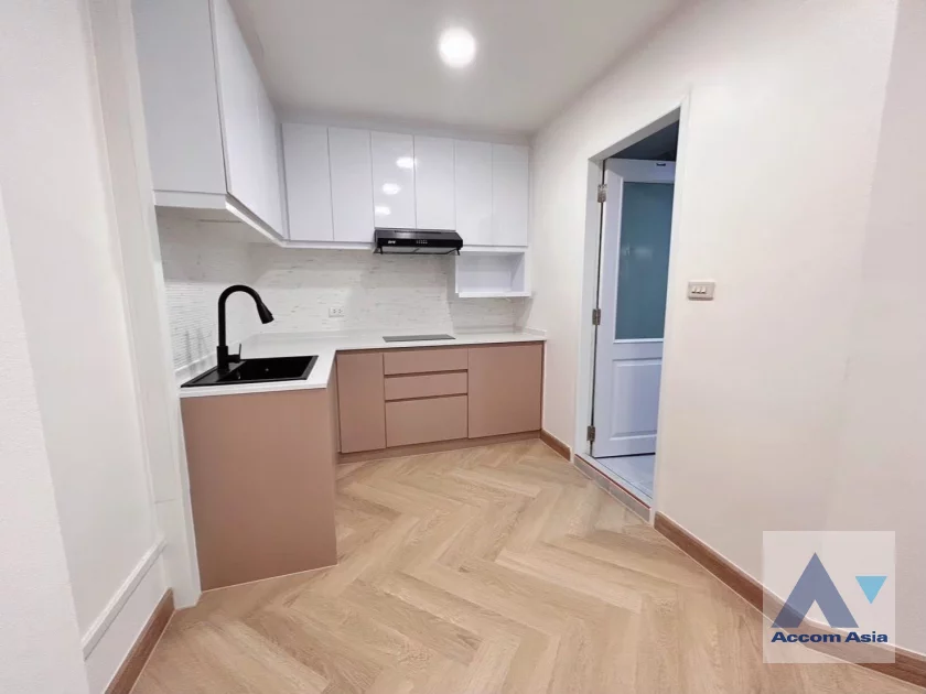  1  2 br Condominium for rent and sale in Sathorn ,Bangkok BRT Thanon Chan at Baan Nonzee AA46198