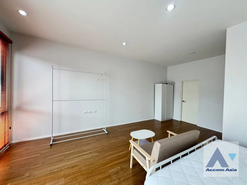 13  3 br Townhouse For Rent in Krungthep Kreetha ,Bangkok  at Newly modern style living place AA46199