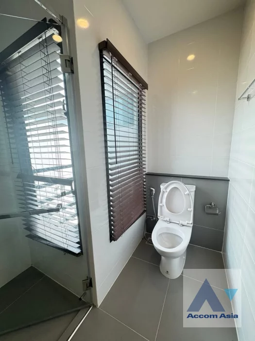 22  3 br Townhouse For Rent in Krungthep Kreetha ,Bangkok  at Newly modern style living place AA46199