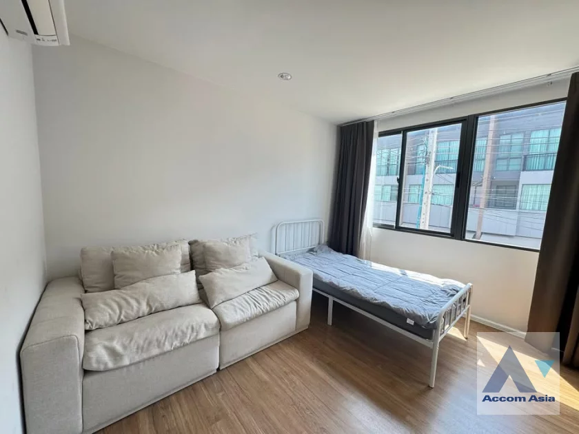 15  3 br Townhouse For Rent in Krungthep Kreetha ,Bangkok  at Newly modern style living place AA46199