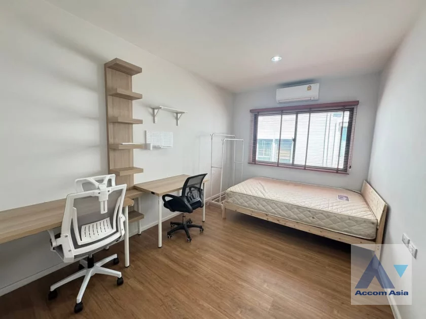 12  3 br Townhouse For Rent in Krungthep Kreetha ,Bangkok  at Newly modern style living place AA46199