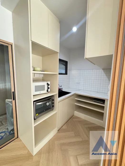 6  3 br Townhouse For Rent in Krungthep Kreetha ,Bangkok  at Newly modern style living place AA46199