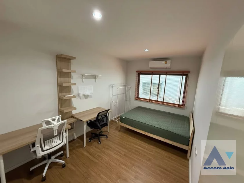 20  3 br Townhouse For Rent in Krungthep Kreetha ,Bangkok  at Newly modern style living place AA46199