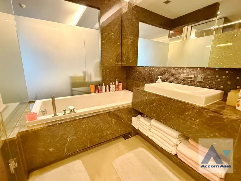 6  1 br Condominium For Sale in Sukhumvit ,Bangkok BTS Ekkamai at The Address Sukhumvit 61 AA46202